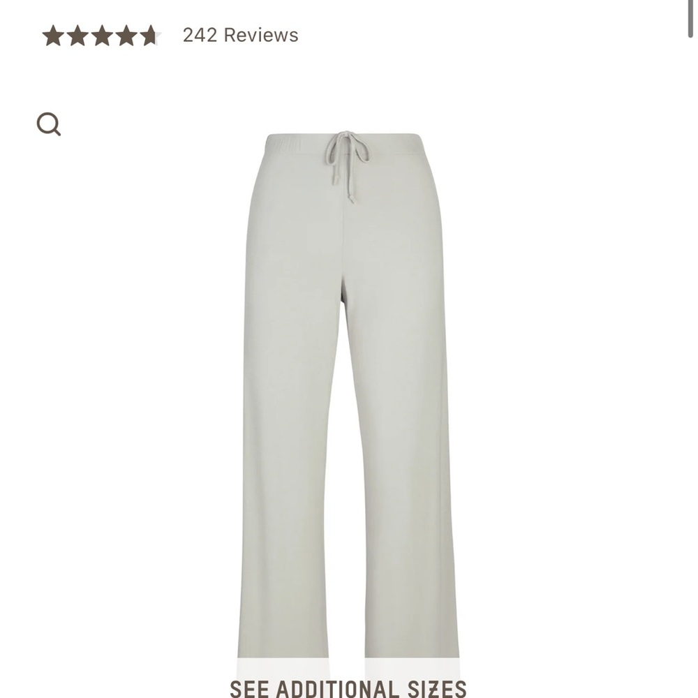 Skims soft sleep pant. Worn once!